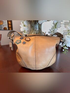 Coach Tan Leather Hobo Shoulder Bag